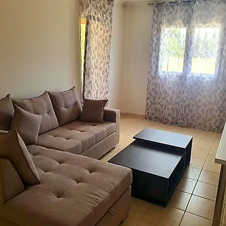 Bella De Lux Apts 4*