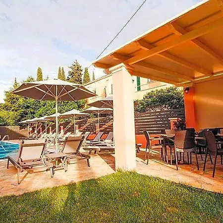 Hotel Bella De Lux Apts Liapades