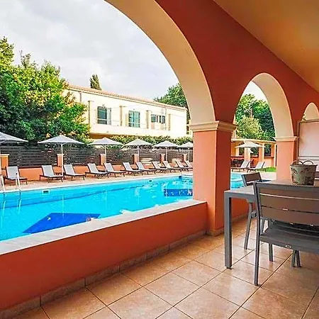 Bella De Lux Apts Hotel