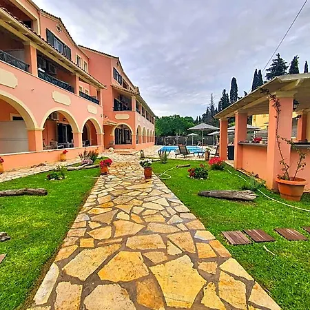 Hotel Bella De Lux Apts 4*