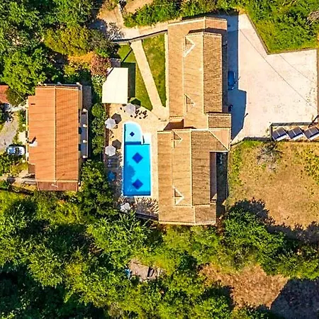 Bella De Lux Apts Liapades