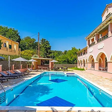 Bella De Lux Apts