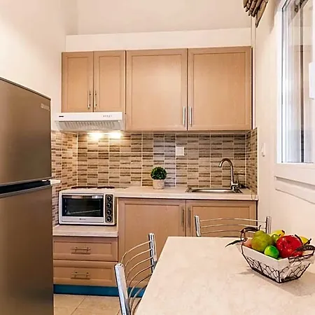Hotel Bella De Lux Apts 4*